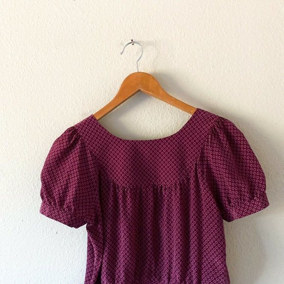 Fossil burgundy polka dot 100% silk blouse faux crystal button detail size M - Picture 5 of 6